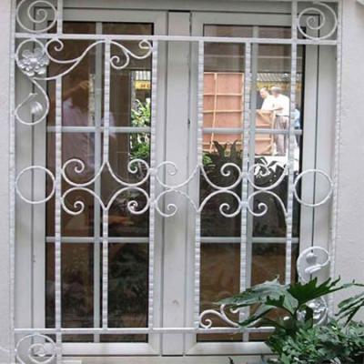 Bạn đang tìm kiếm đơn vị gia công lan can sắt nghệ thuật tại Bình Dương